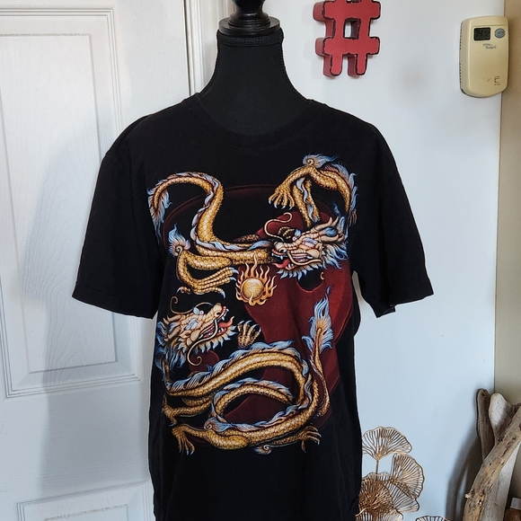 Vintage 90s single stitch Chinese dragon  🐉 graphic shirt - Picture 2 of 7